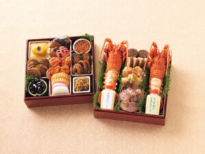 伊勢海老料理  中納言監修おせち「煌めき」二段重