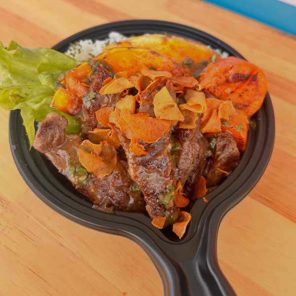 キッチンカー〈碧〉鉄板焼きステーキプレート